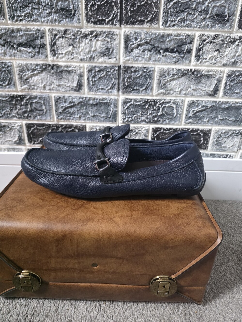 Salvatore Ferragamo Men's Navy Leather Loafers Size 9.5 - Picture 10 of 13
